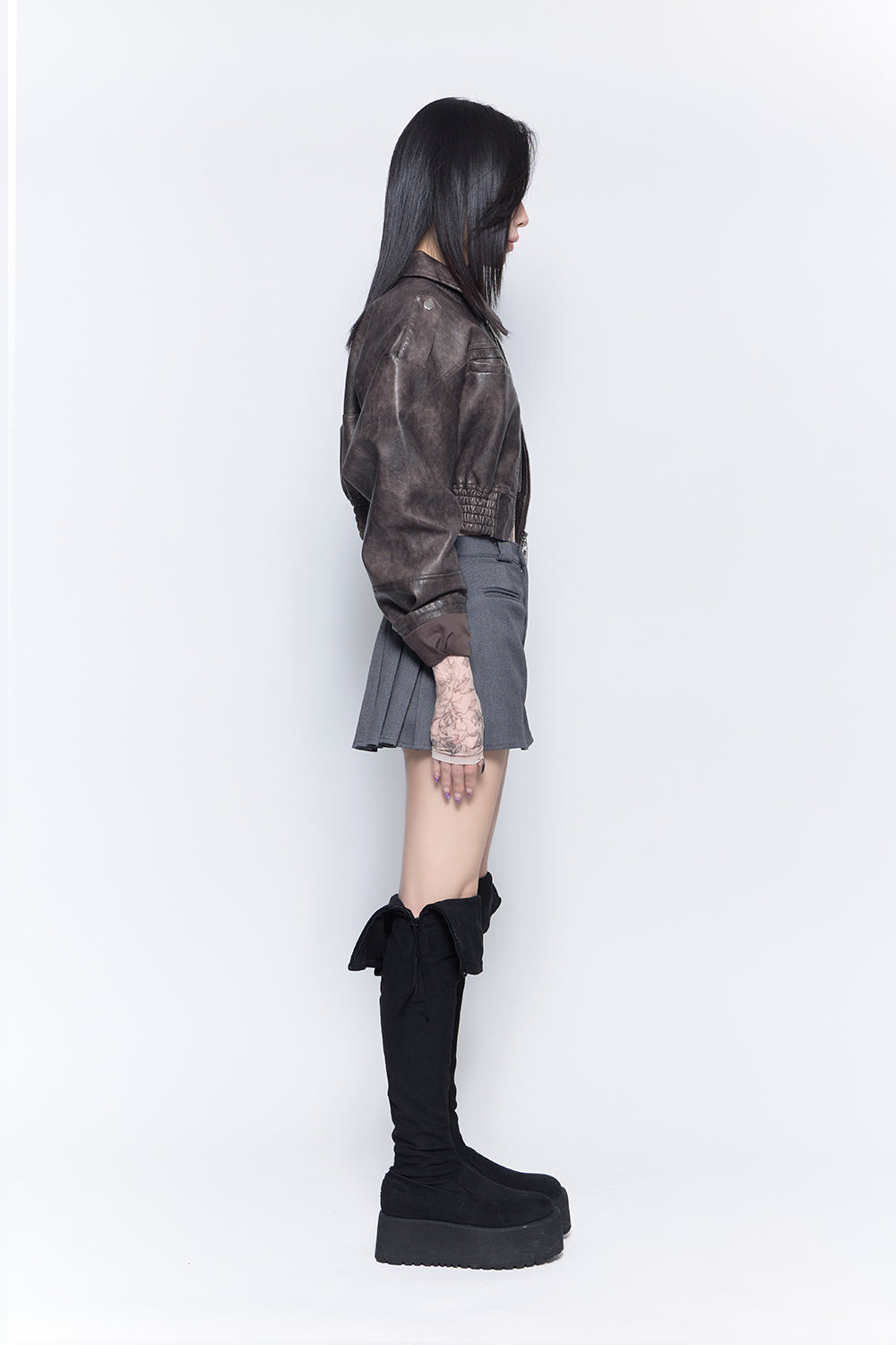 THEREDTHREAD / ザレッドスレッド】back pleats skirt