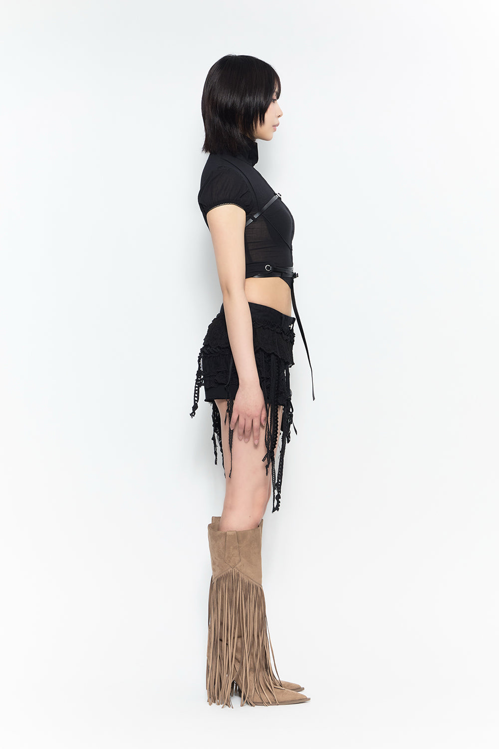 veil frill garter shorts