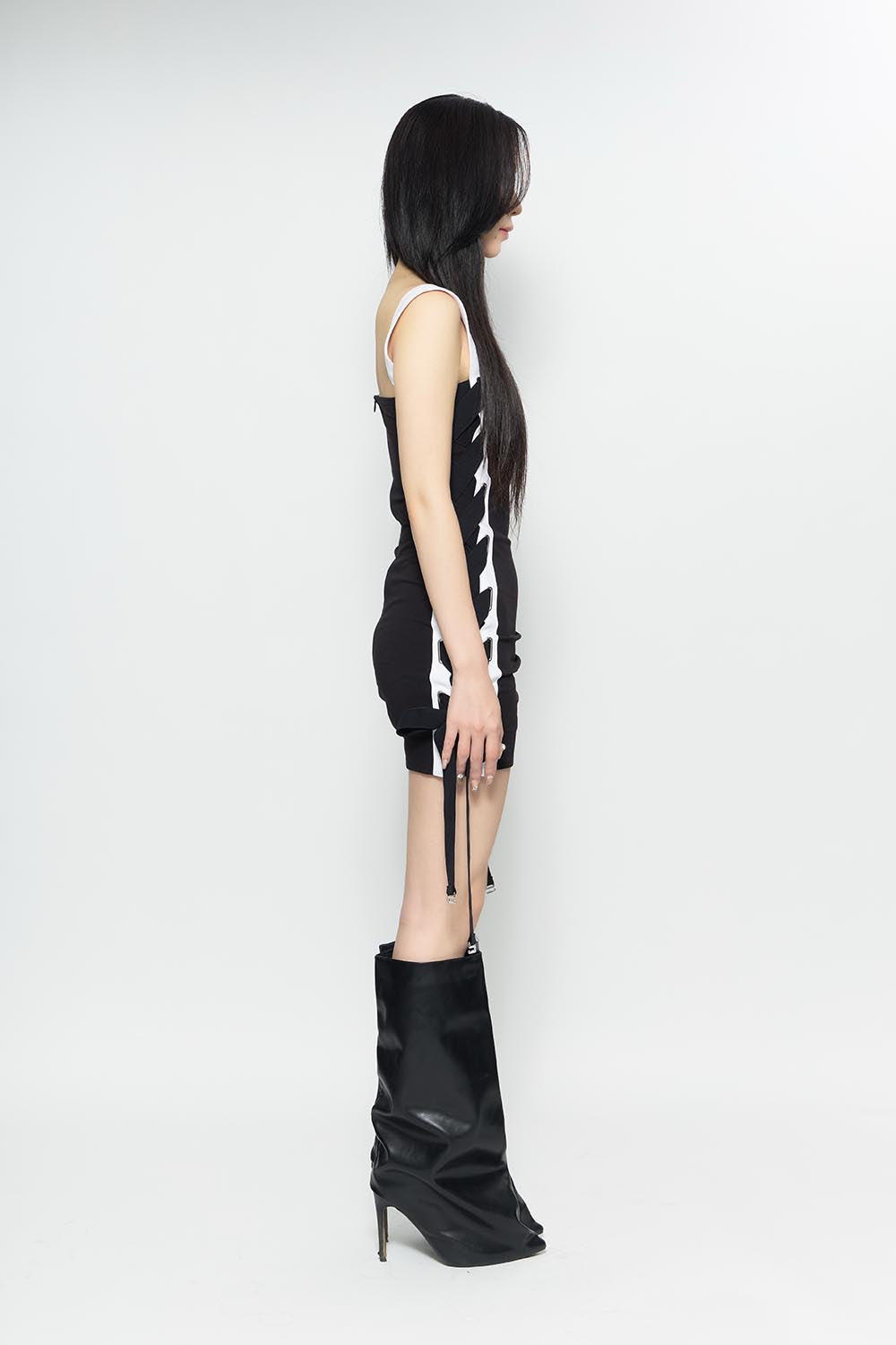 DRESS – THEREDTHREAD