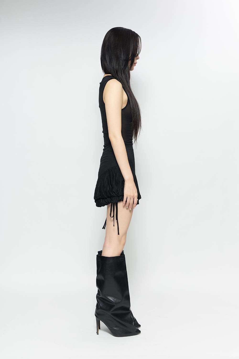 DRESS – THEREDTHREAD