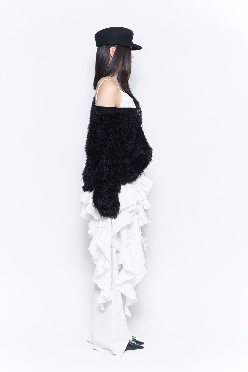 THEREDTHREAD / ザレッドスレッド】logo slit pants