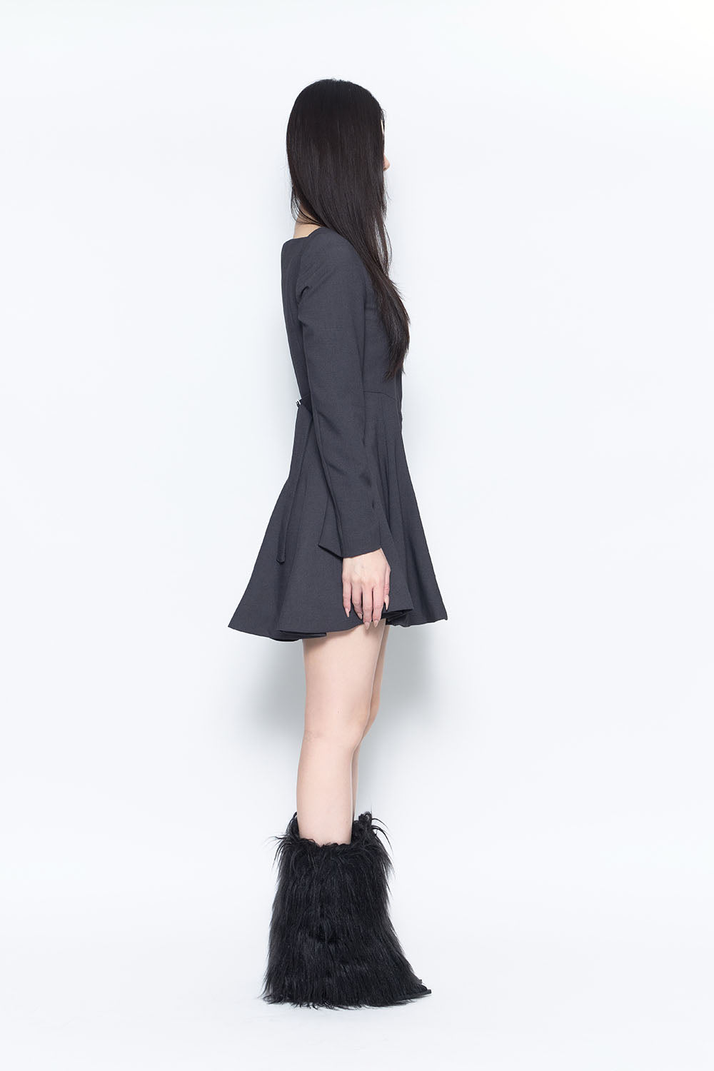 ワンピース theredthread s logo belt dress THEREDTHREAD / ザレッドスレッド】S logo belt dress