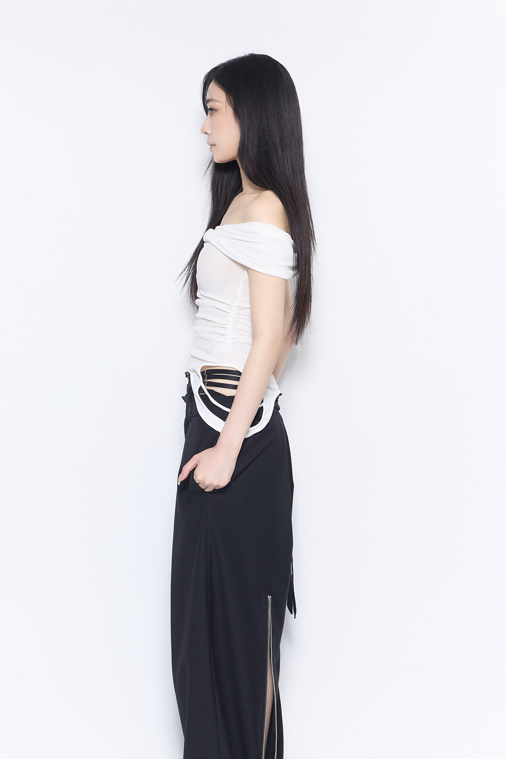 loop offshoulder tops
