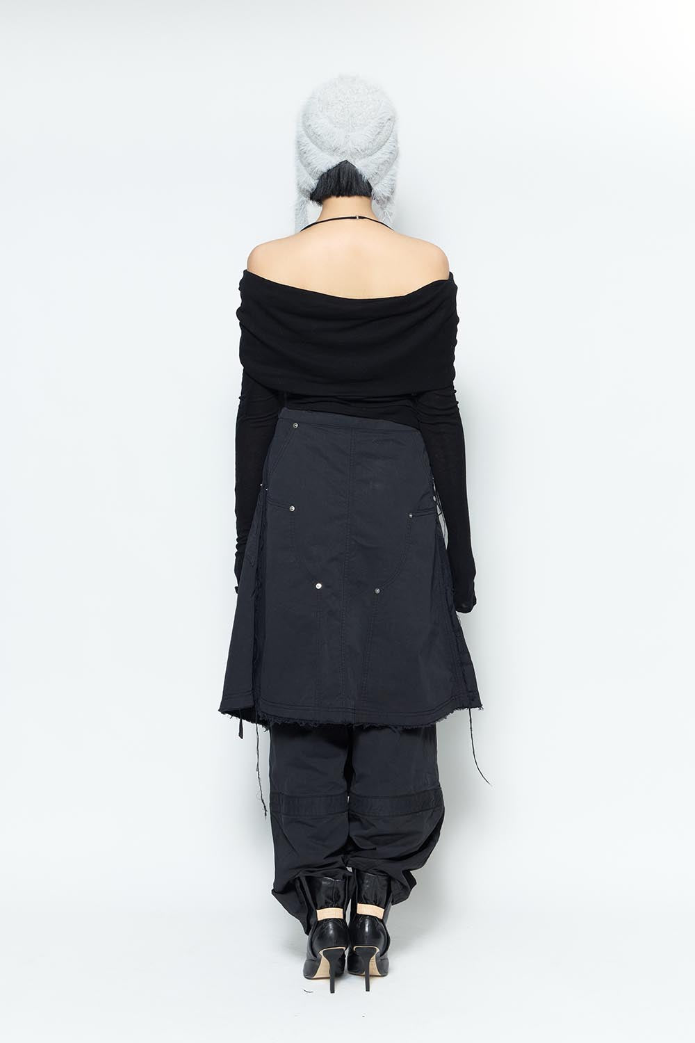 S double knee fray skirt
