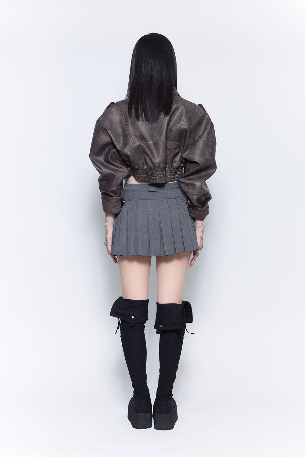 THEREDTHREAD / ザレッドスレッド】back pleats skirt