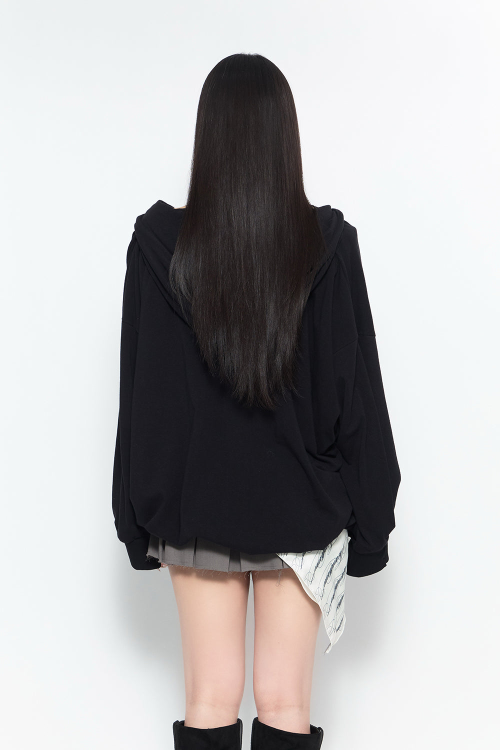 THEREDTHREAD / ザレッドスレッド】emblem fold hoodie