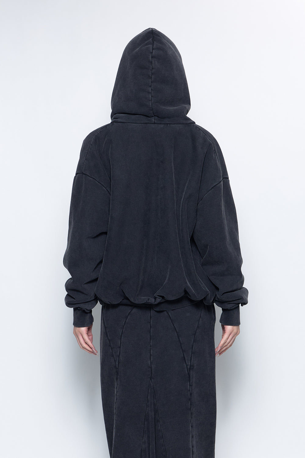 THEREDTHREAD / ザレッドスレッド】S switch line hoodie