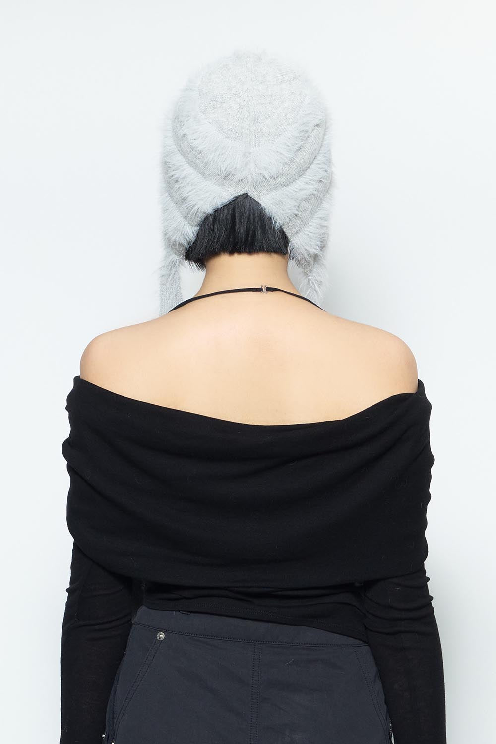 S fuzzy knit beanie