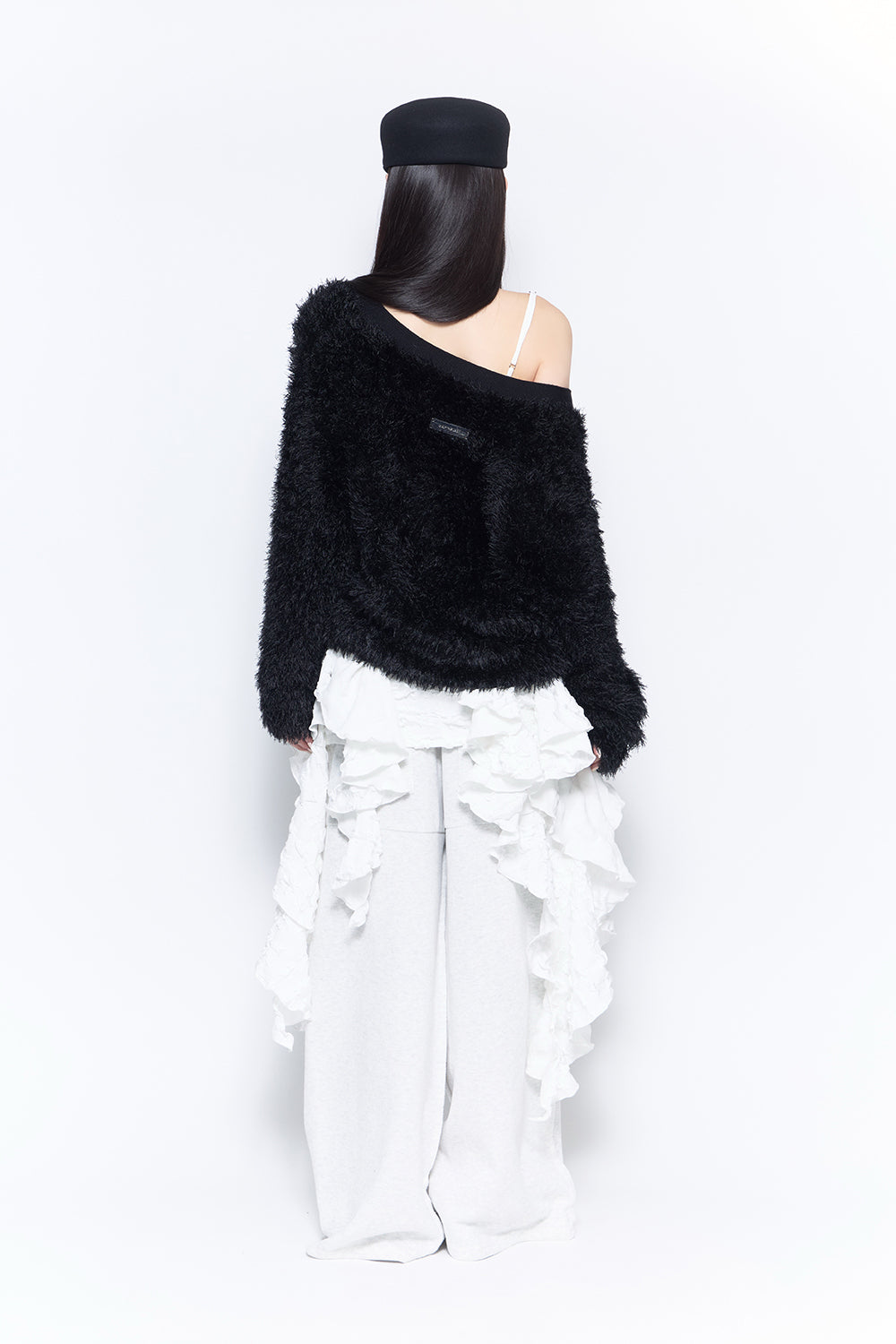 THEREDTHREAD / ザレッドスレッド】logo slit pants