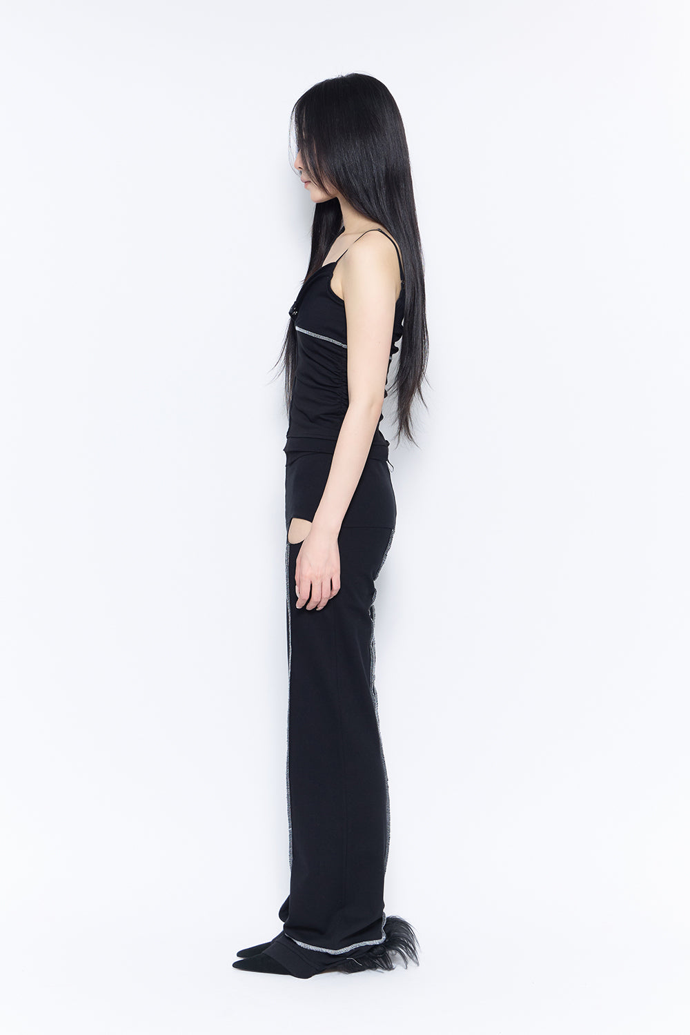 THEREDTHREAD / ザレッドスレッド】cutout slit pants