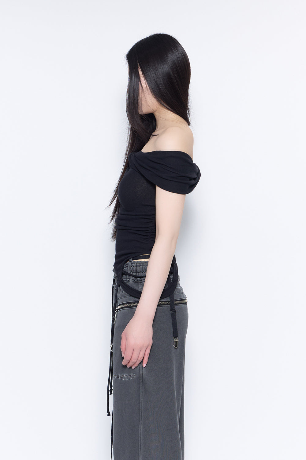 loop offshoulder tops