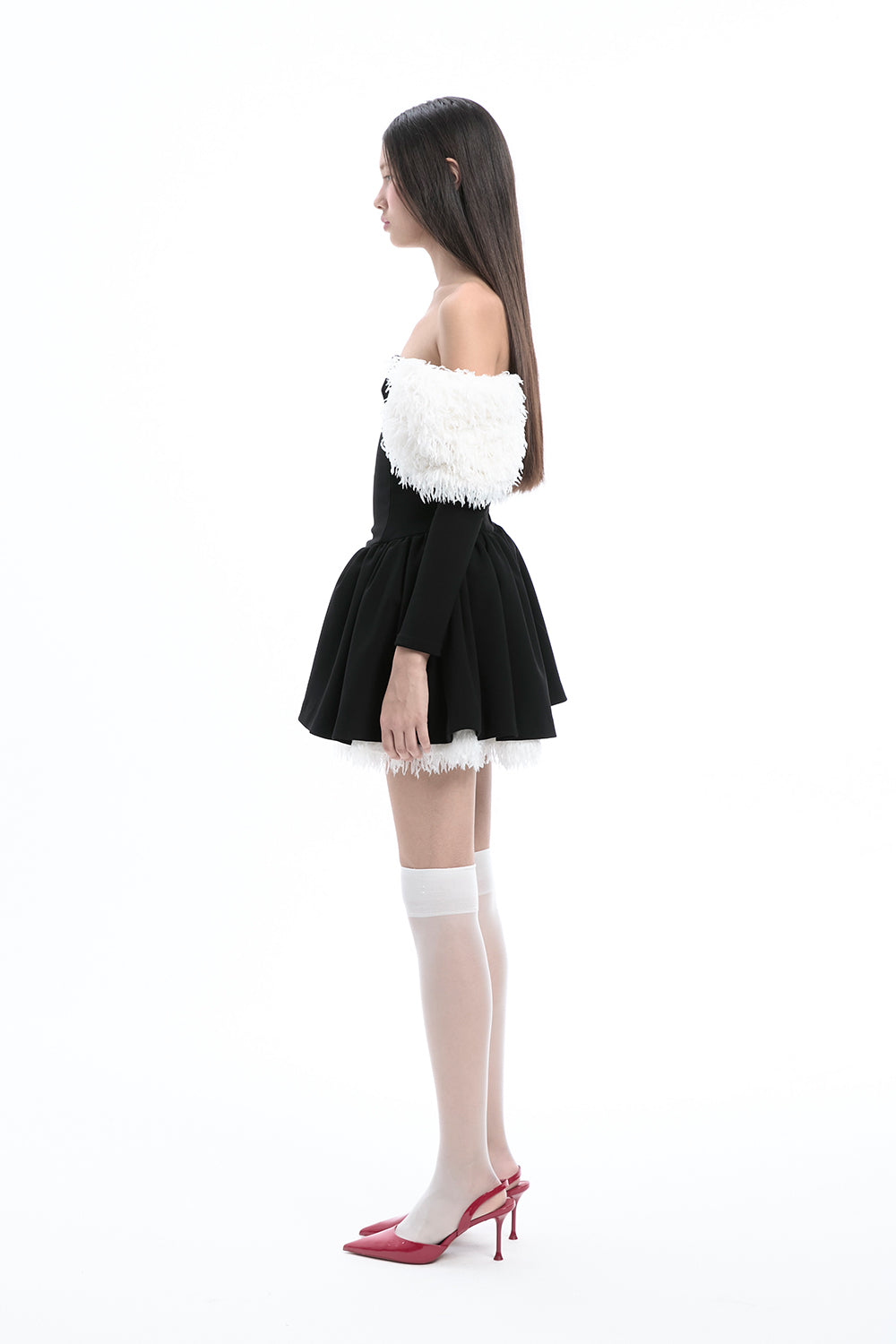 ワンピース theredthread THEREDTHREAD / ザレッドスレッド】V wings dress
