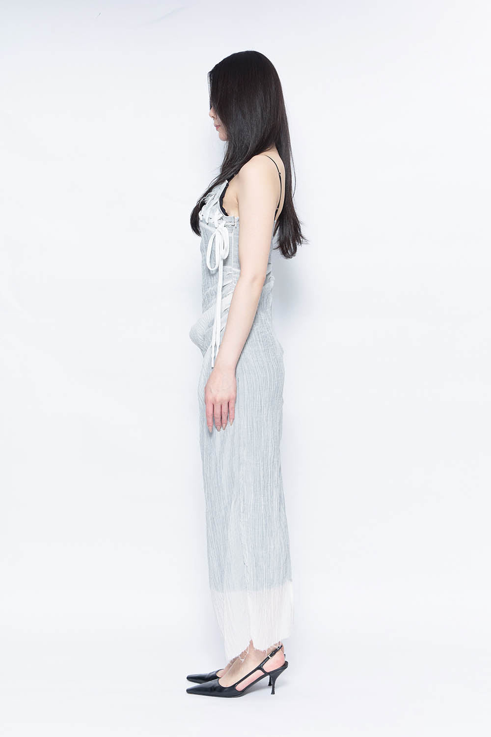 THEREDTHREAD / ザレッドスレッド】S lace up camisole dress