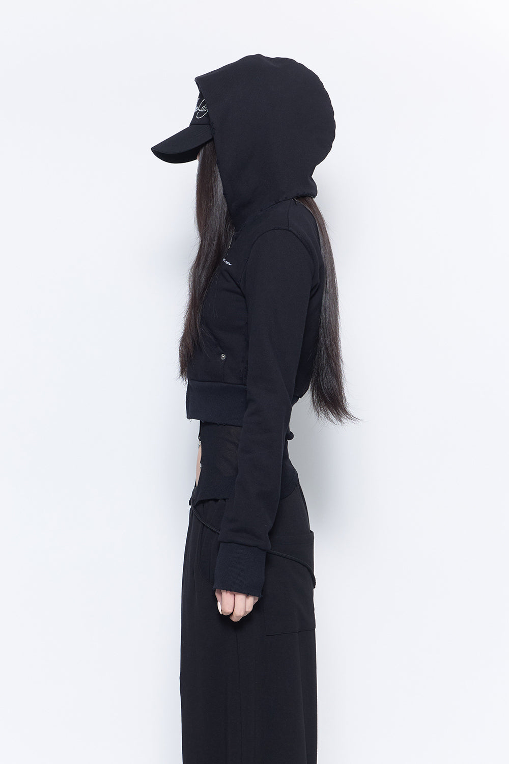 THEREDTHREAD / ザレッドスレッド】S zipup hoodie cropped