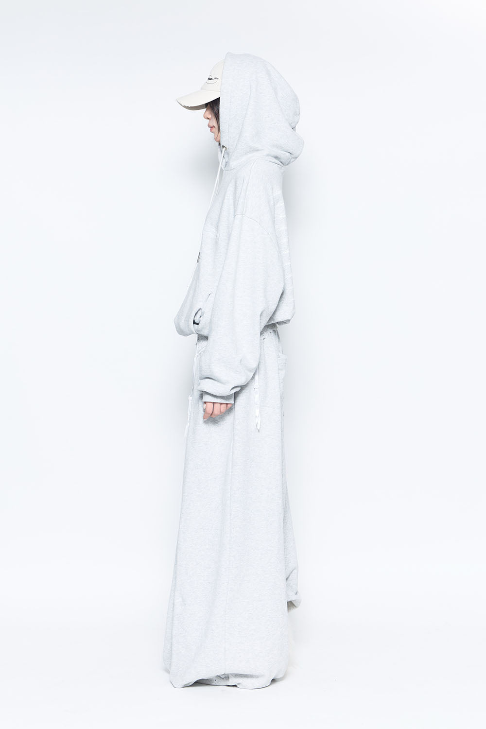 S tucked sweat pants heart