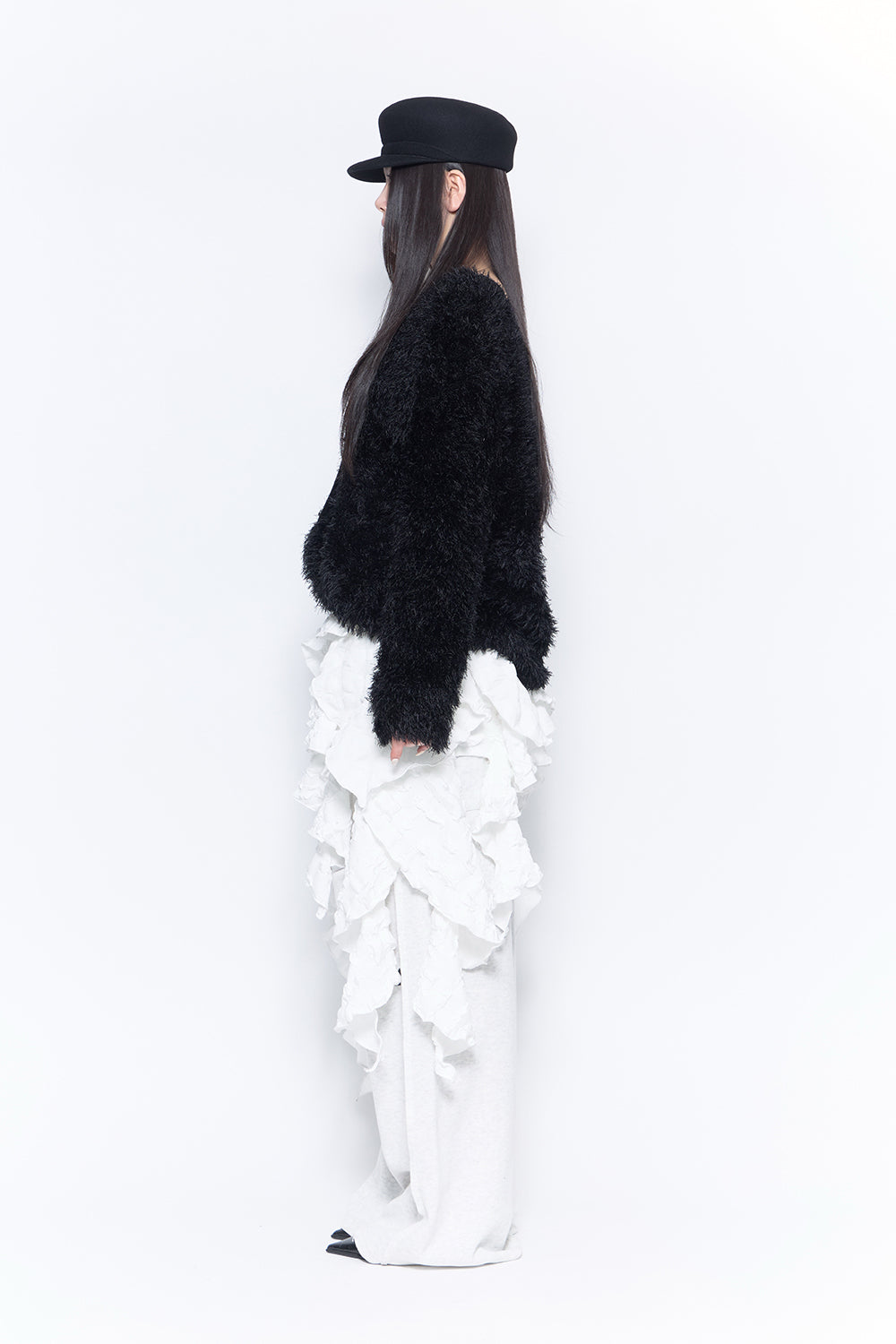 THEREDTHREAD / ザレッドスレッド】logo slit pants
