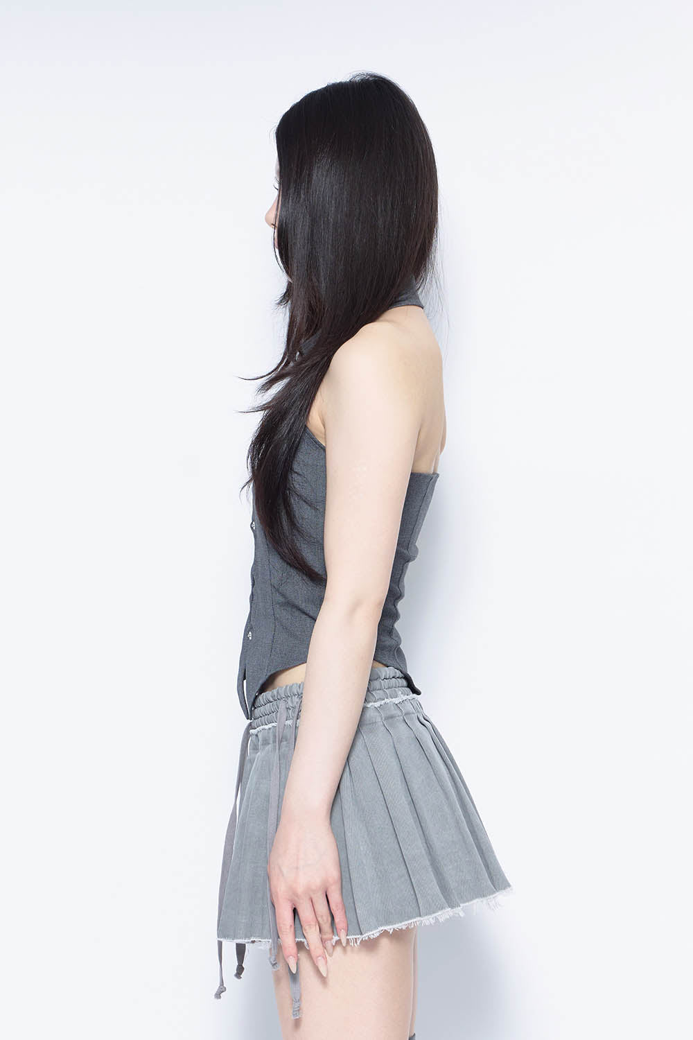 THEREDTHREAD / ザレッドスレッド】S cutting halter shirt