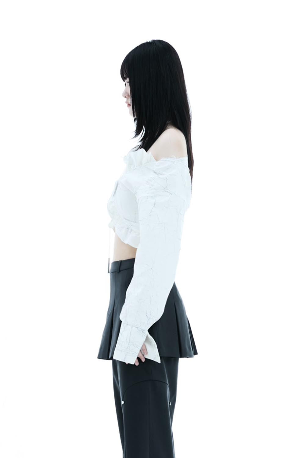 THEREDTHREAD / ザレッドスレッド】S ruffle blouse