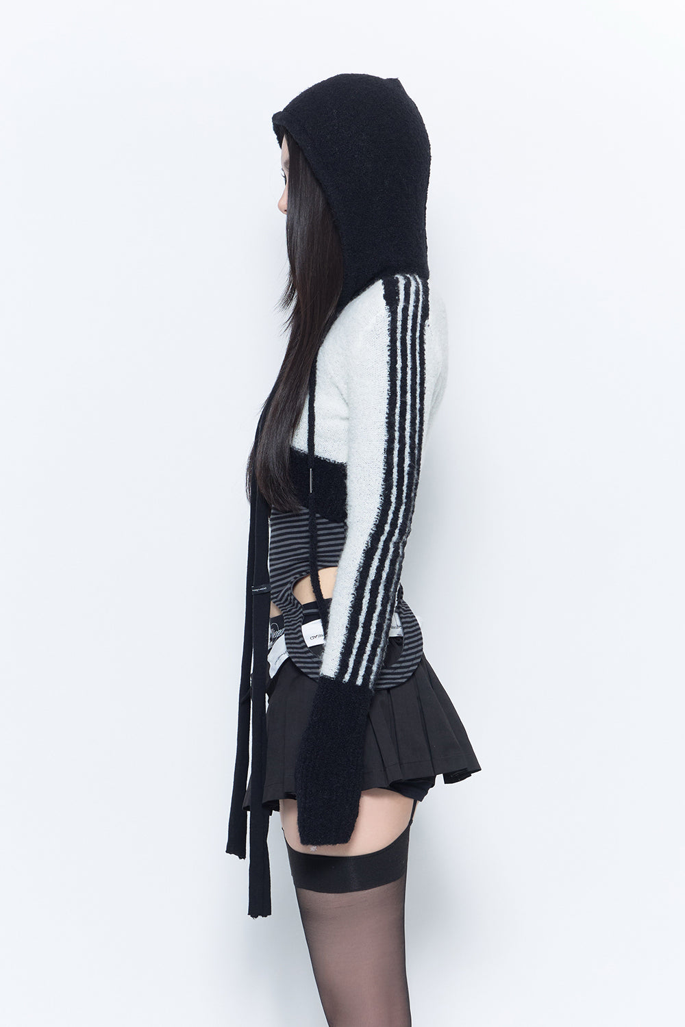 contrast zip knit hoodie