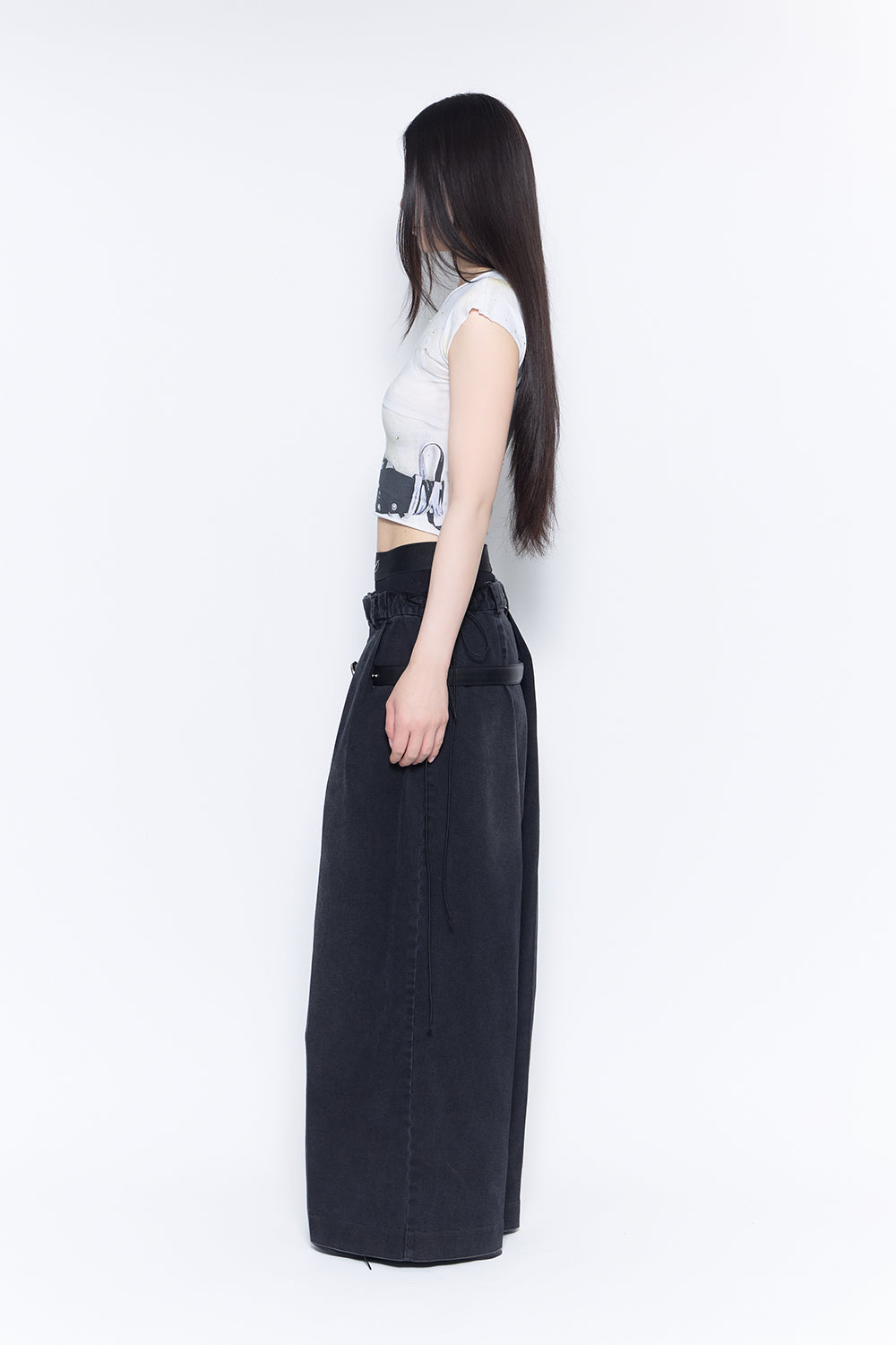 script layered pants