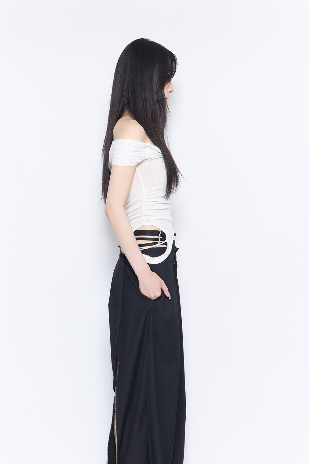 loop offshoulder tops