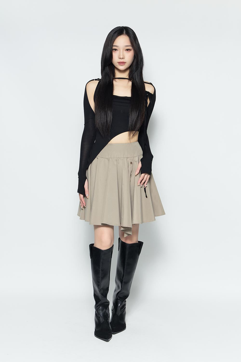 S button flare skirt