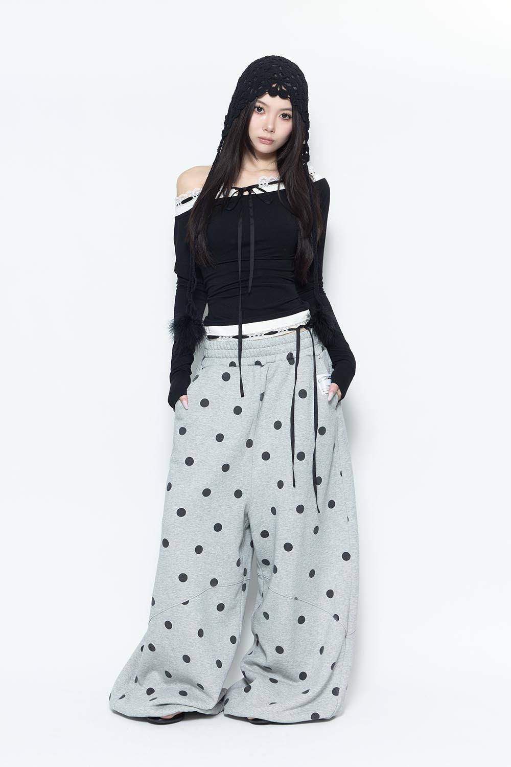 S dot sweat wide pants