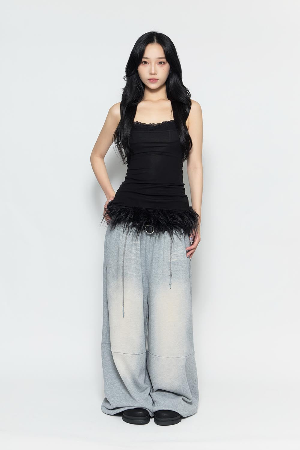 S blasted belt sweat pants