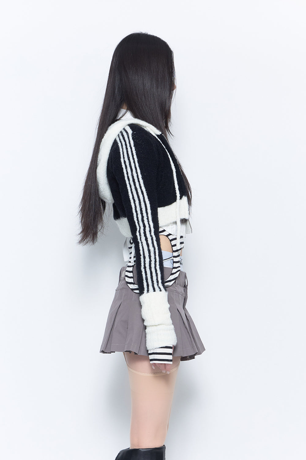 contrast zip knit hoodie