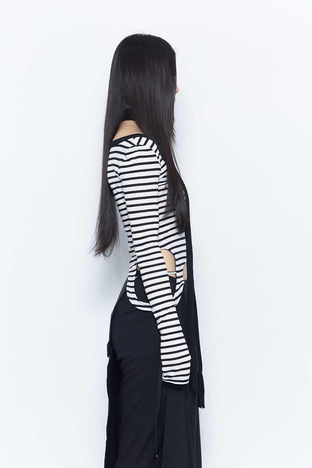 THEREDTHREAD / ザレッドスレッド】loop border tops