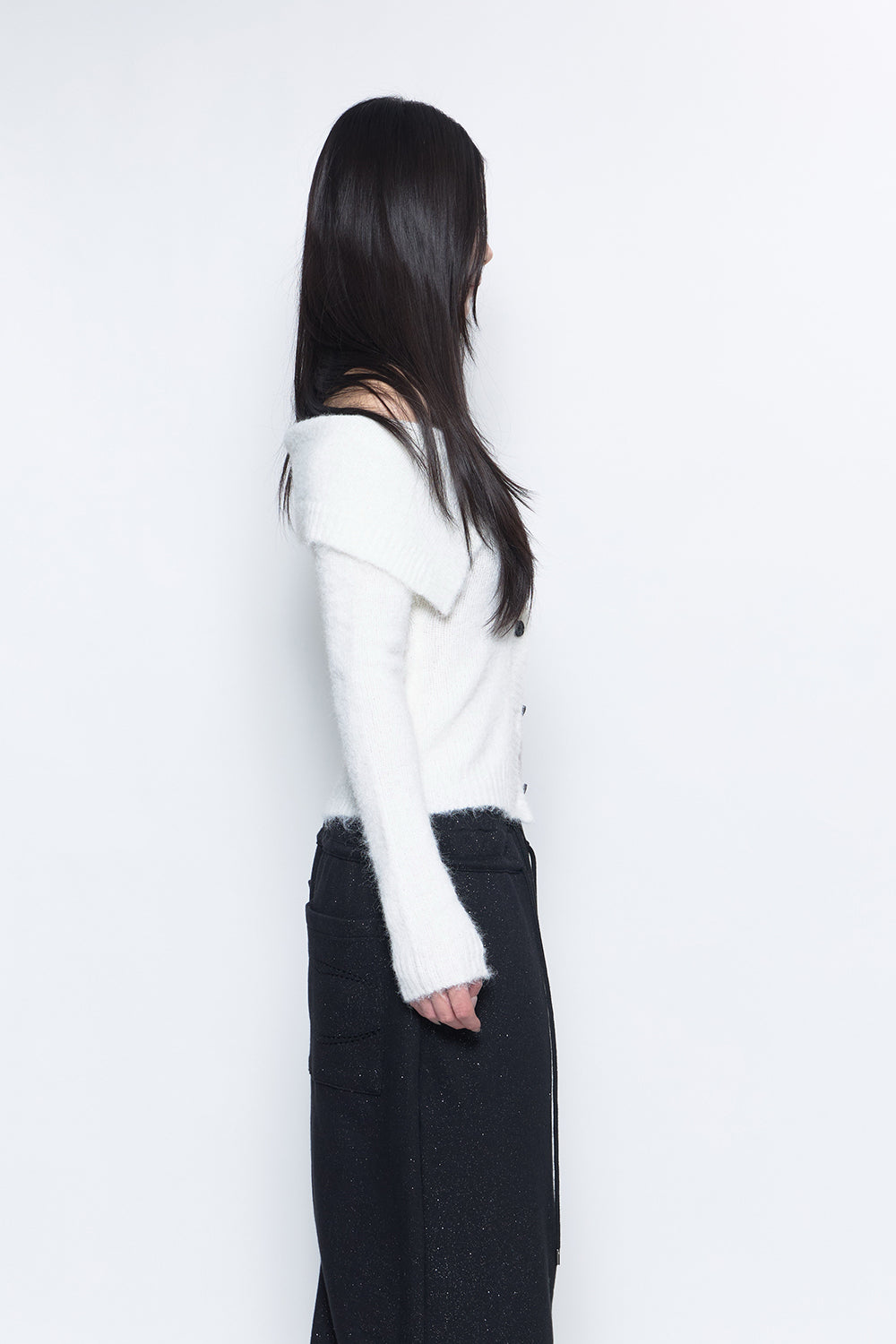 S fold collar offshoulder knit