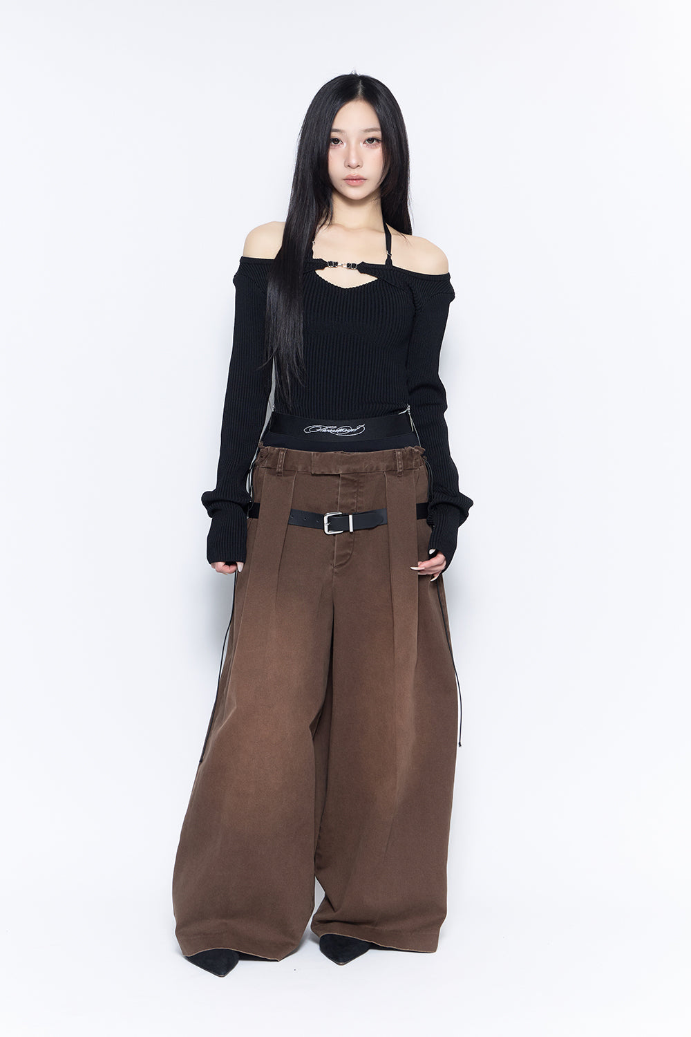 script layered pants