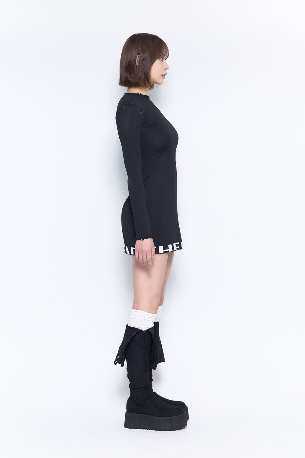 SCARLET / DRESS – THEREDTHREAD