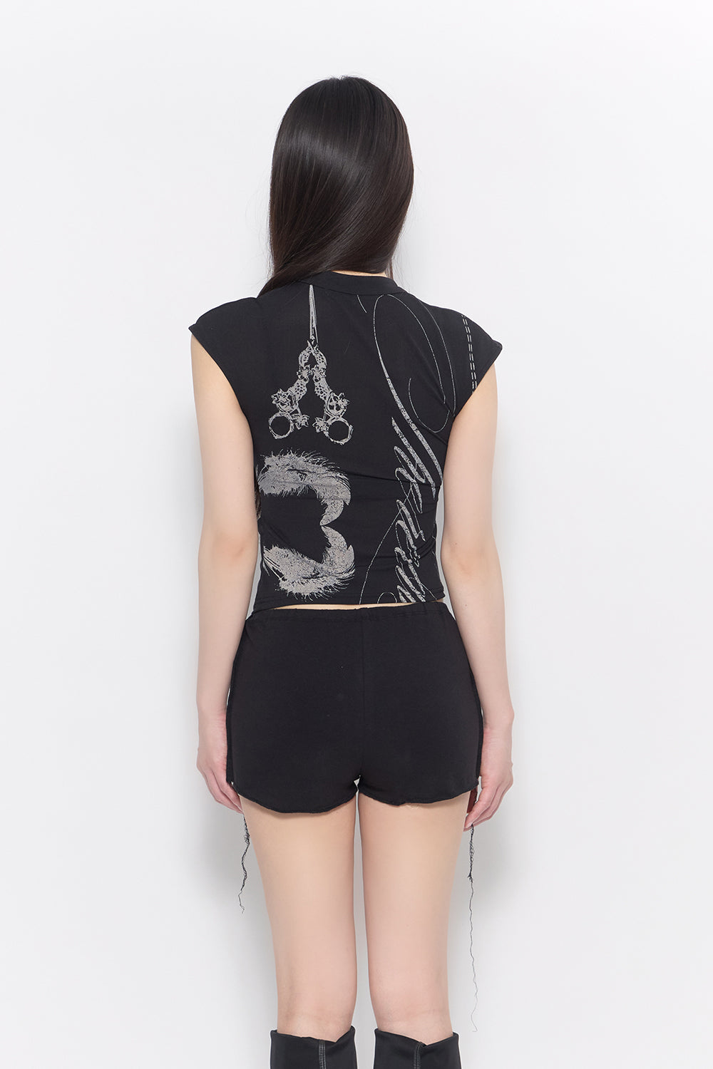 THEREDTHREAD / ザレッドスレッド】ink script hook tops