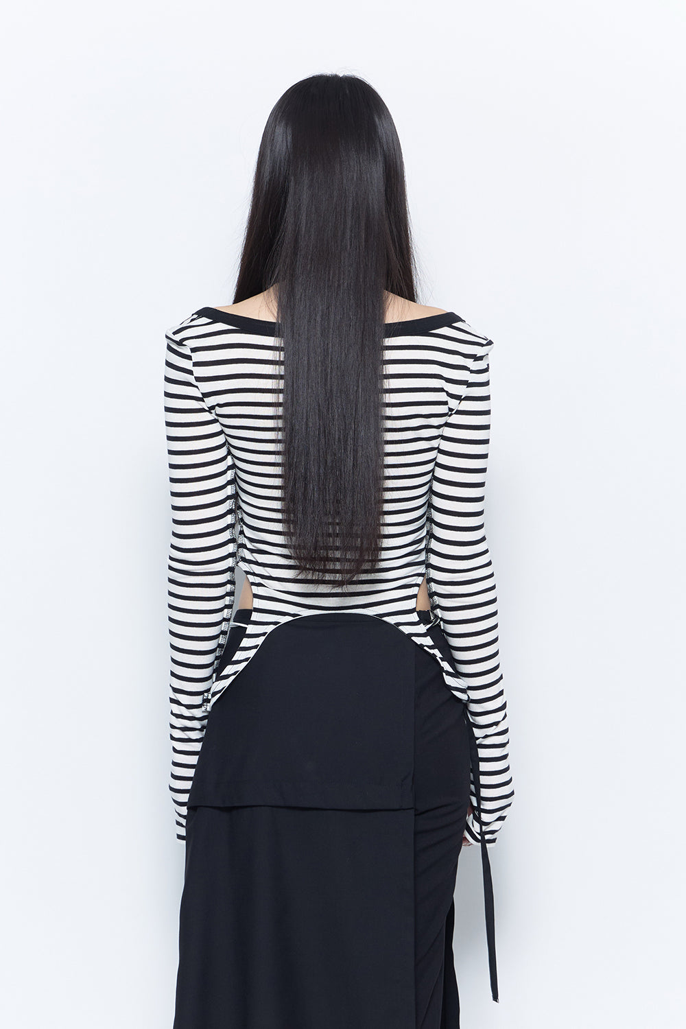 THEREDTHREAD / ザレッドスレッド】loop border tops