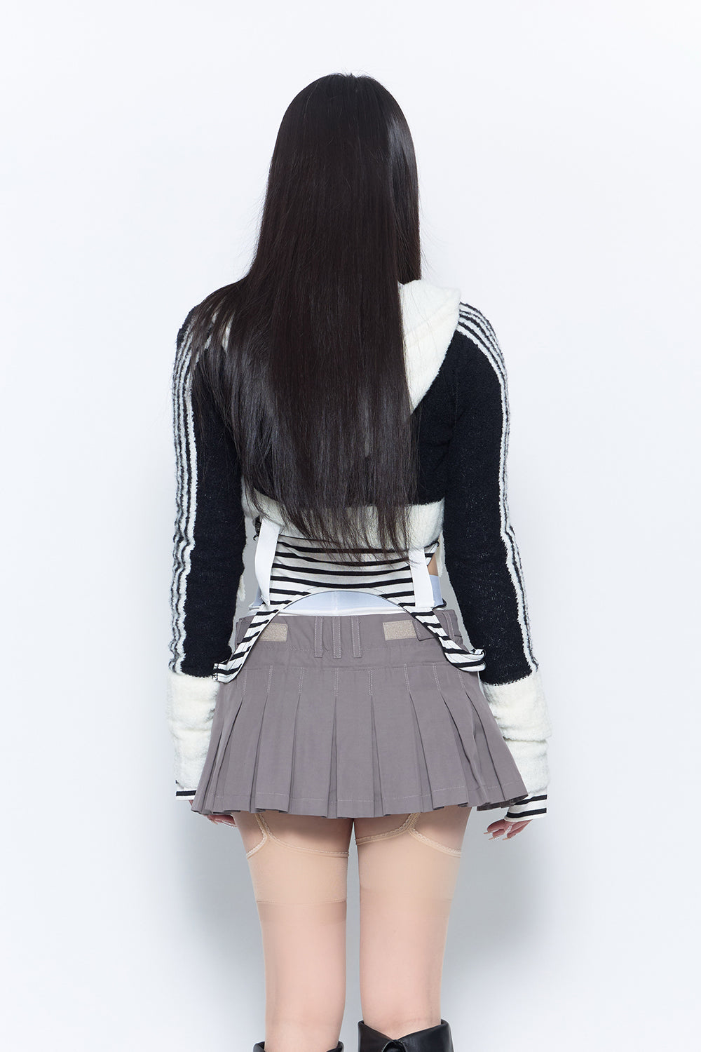 contrast zip knit hoodie