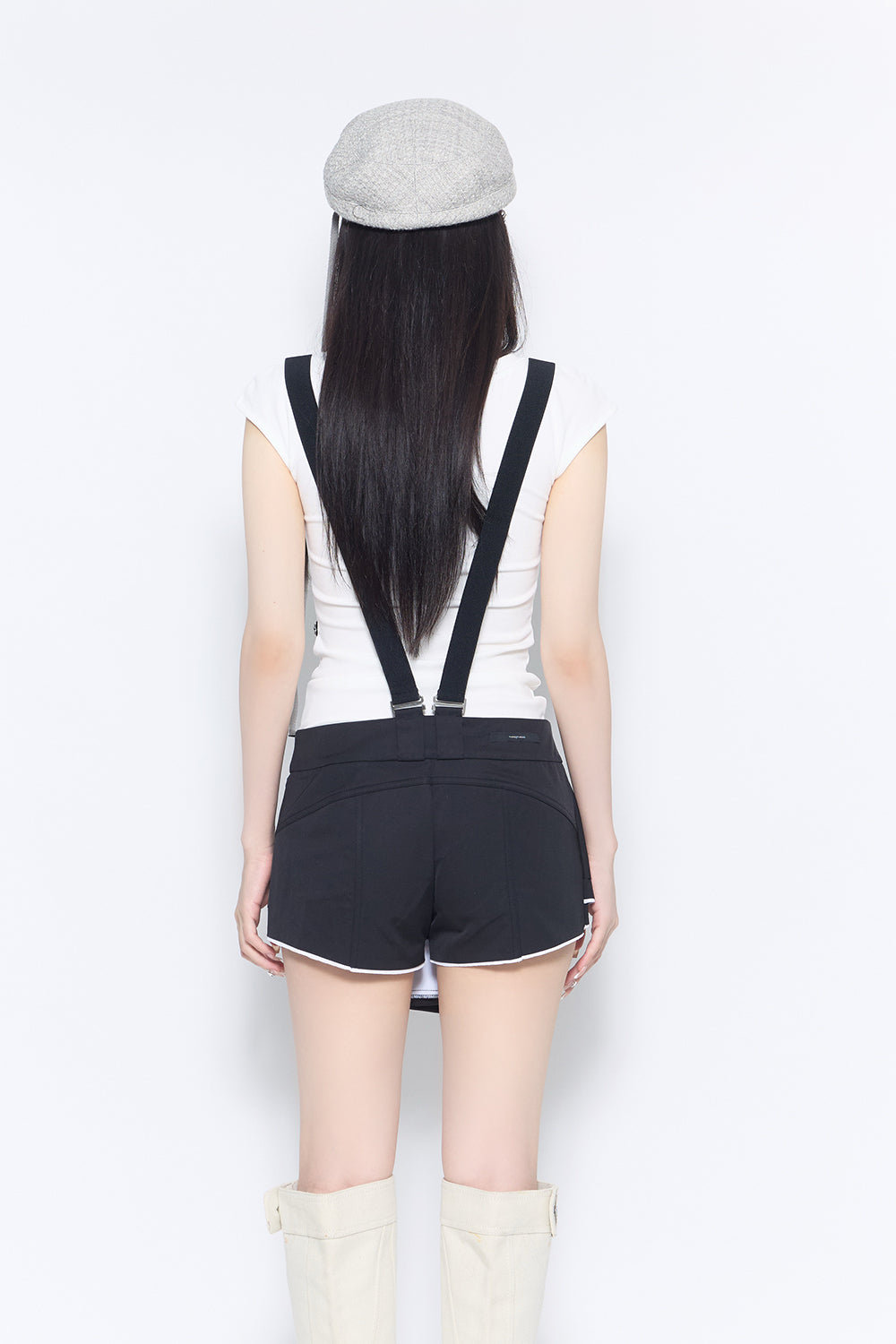 slim fit logo tops