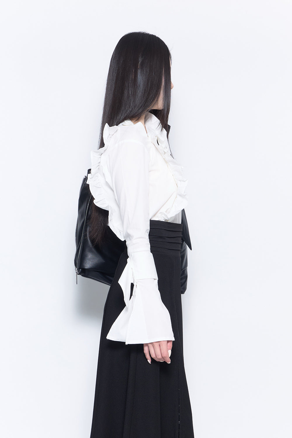 トップス THEREDTHREAD button frill blouse black THEREDTHREAD / ザレッドスレッド】button frill blouse