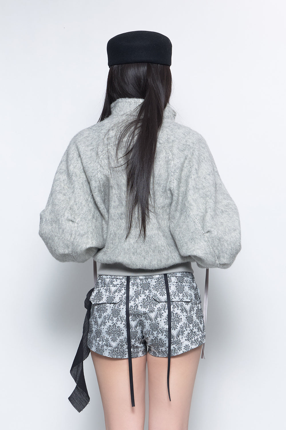 S clasp balloon blouson