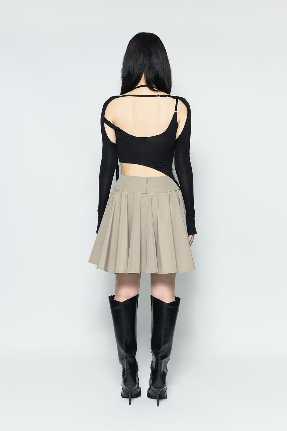 S button flare skirt