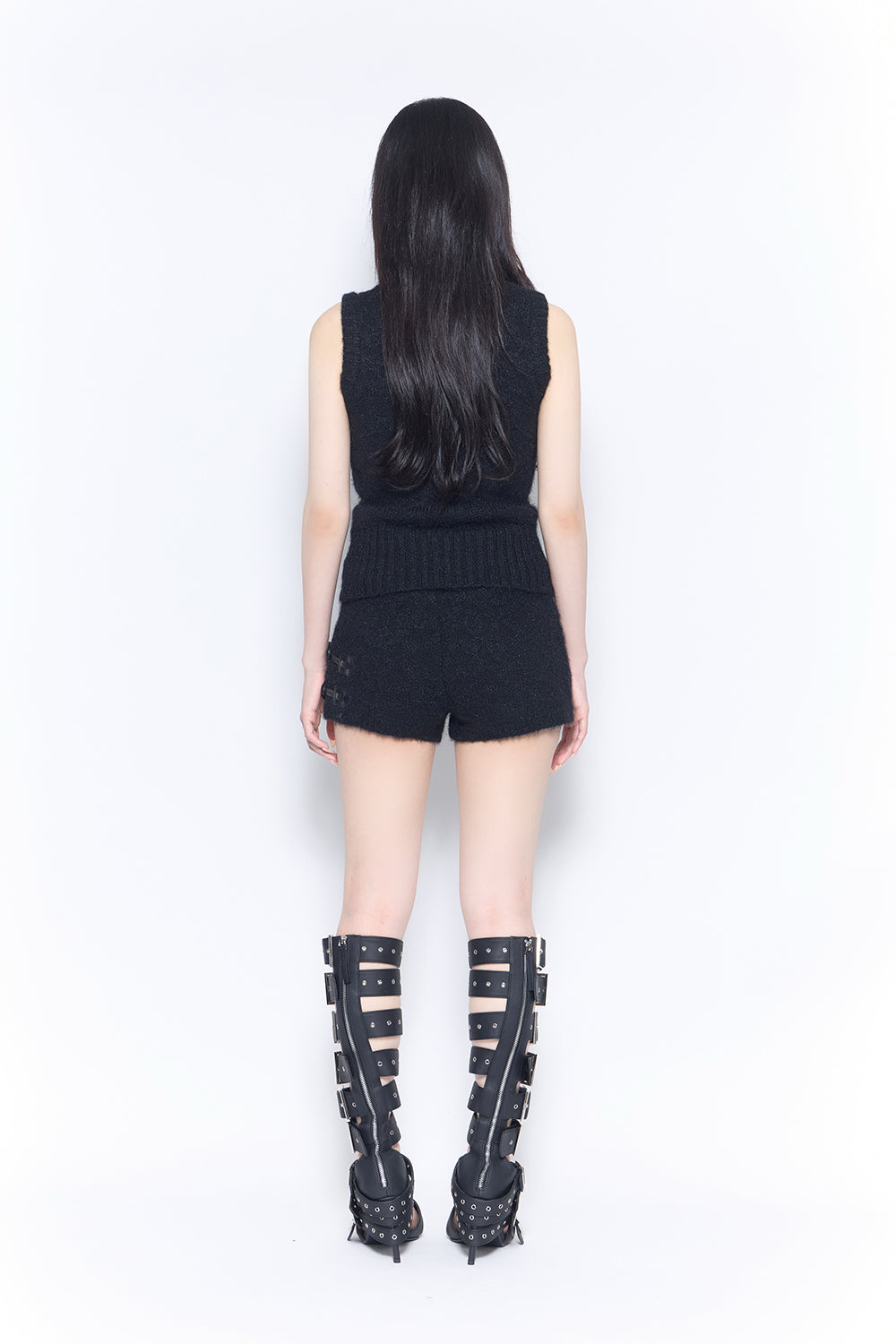 toggle knit shorts