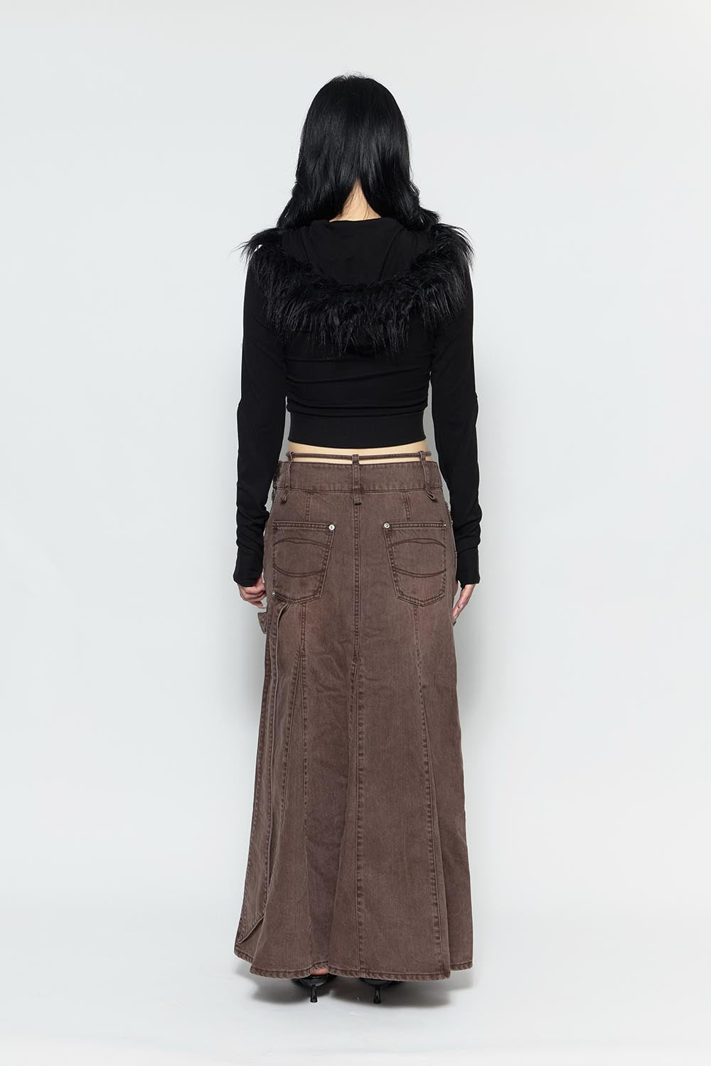 S tail skirt long