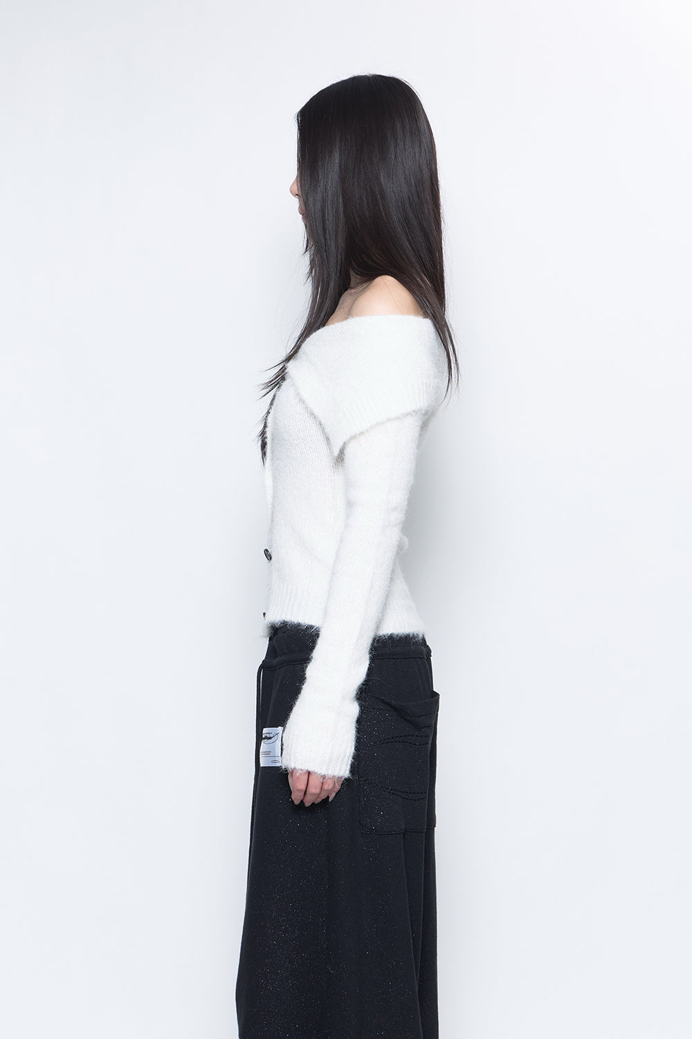 S fold collar offshoulder knit