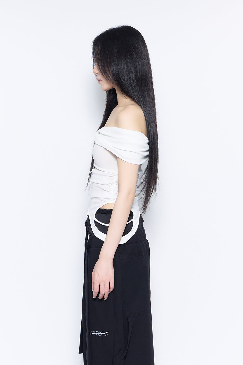 loop offshoulder tops