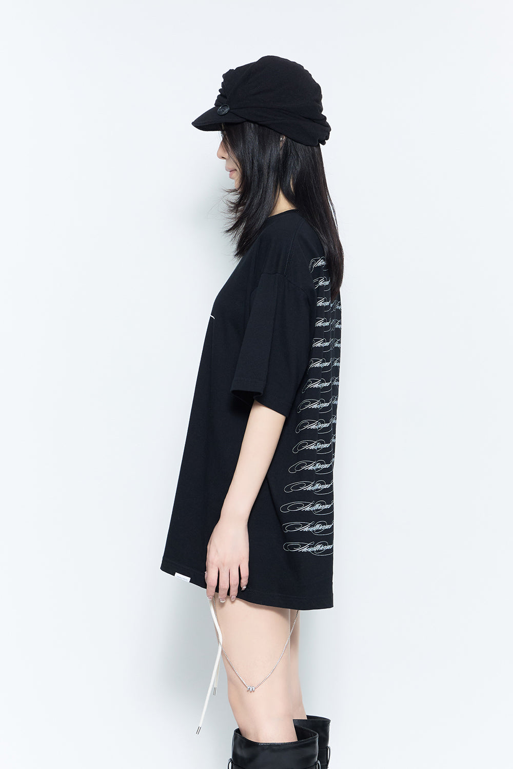 trace cross big tee