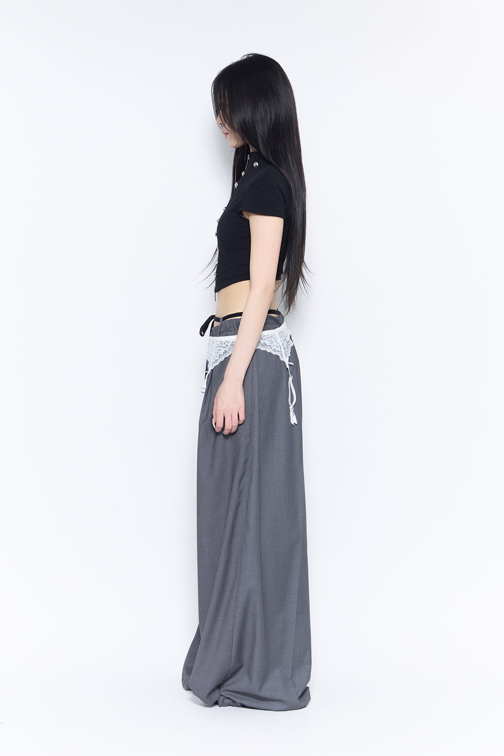 THEREDTHREAD / ザレッドスレッド】laced garter suit slacks
