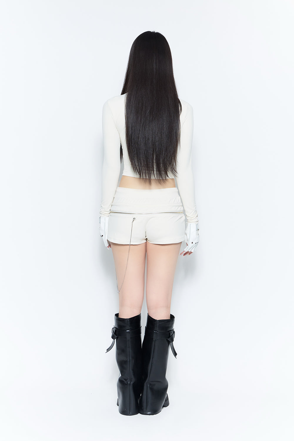 THEREDTHREAD】chain zip shorts