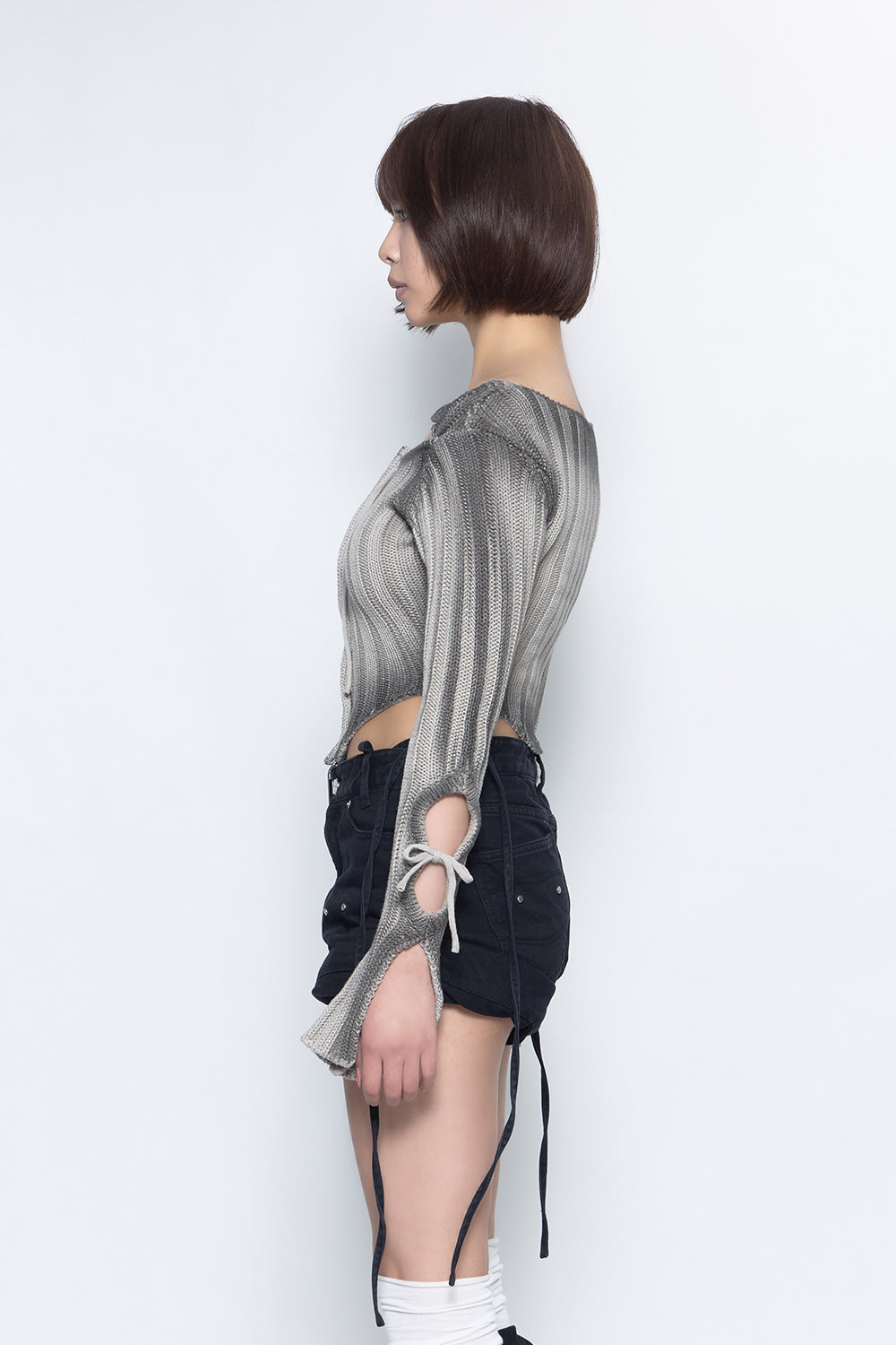 S zip cutout knit tops