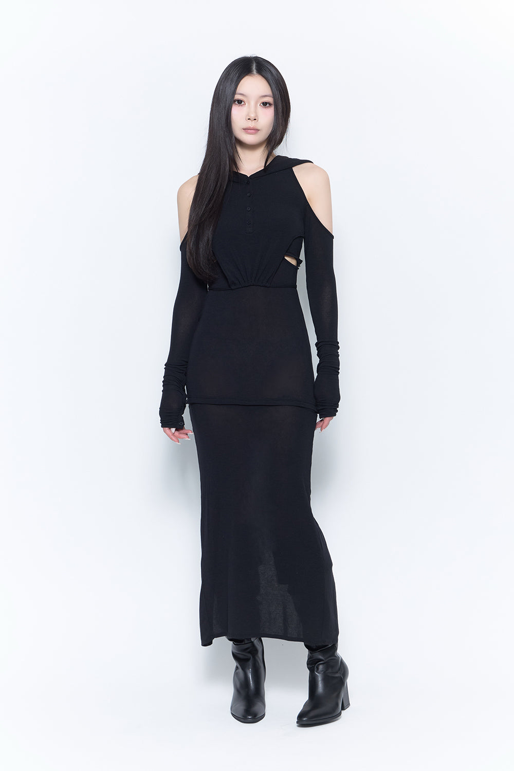 SCARLET / DRESS – THEREDTHREAD