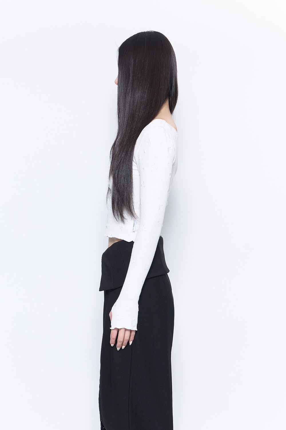 THEREDTHREAD / ザレッドスレッド】embroidery thermal tops